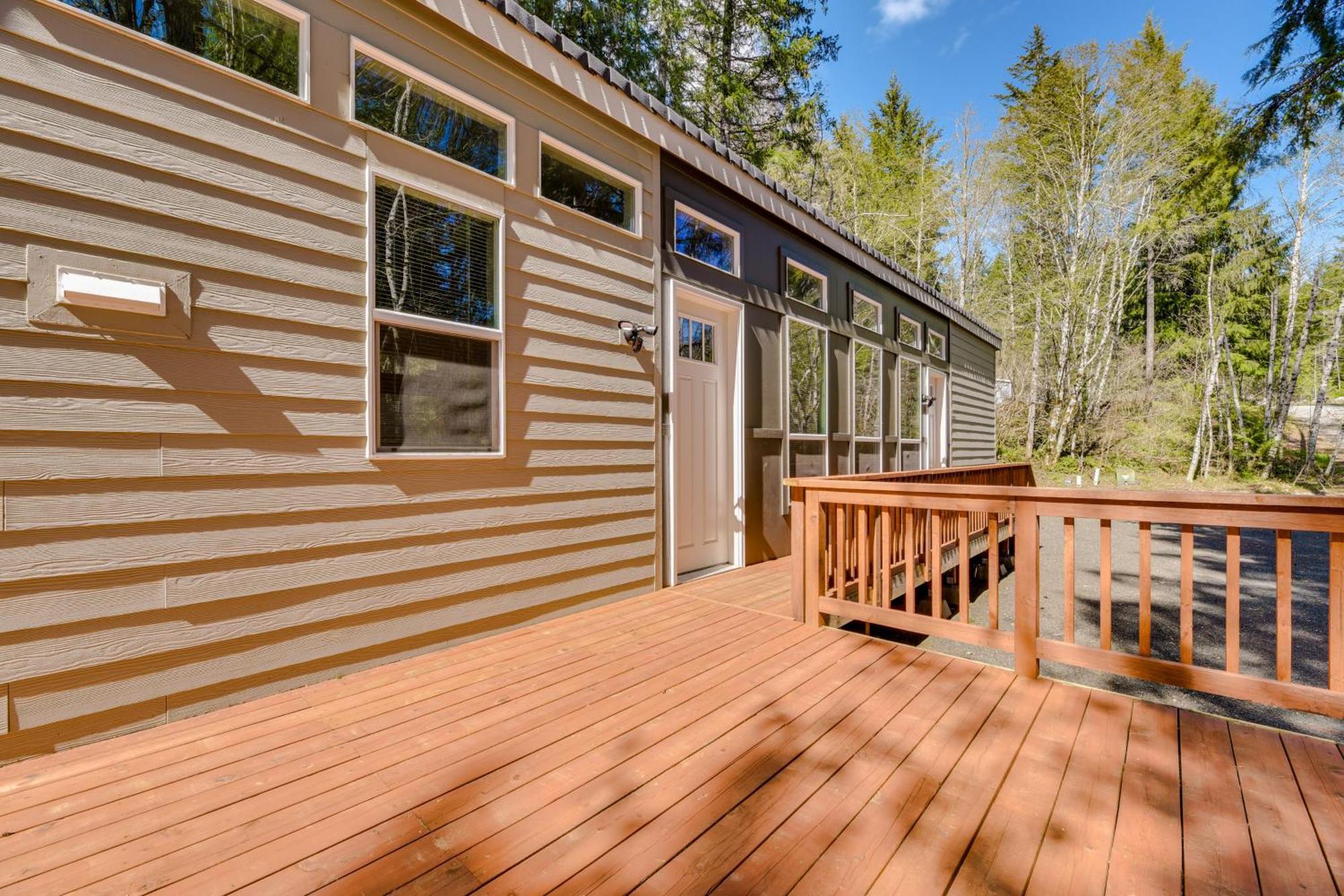 Hoodsport Vacation Rental With Private Lake Access! 외부 사진
