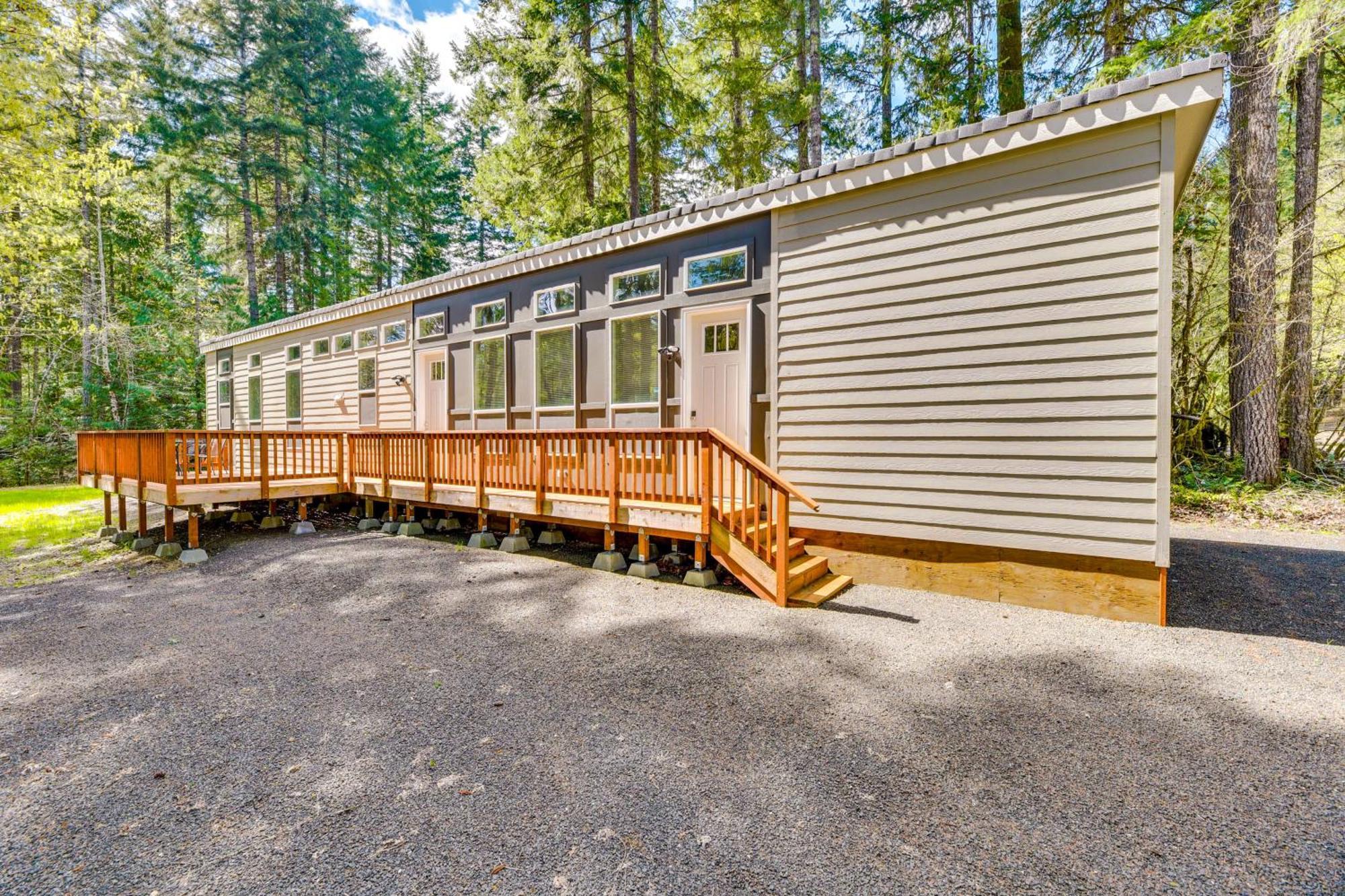 Hoodsport Vacation Rental With Private Lake Access! 외부 사진